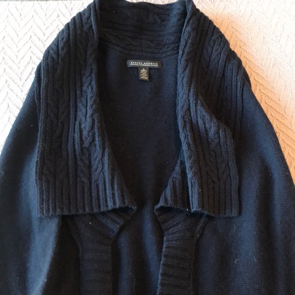 Wool/cashmere blend sleeveless sweater. Vest - Picture 3 of 5